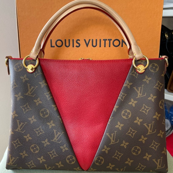 Authentic LV V Tote MM Rouge in Monogram With strap - Picture 2 of 15